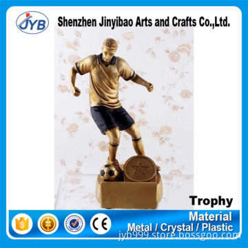 Plastic material and ECO-friendly feature Europe soccer player trophy and statue
